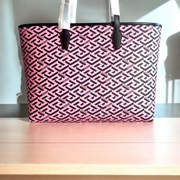 Versace La Greca Signature Tote- Brand New! - Picture 2 of 6